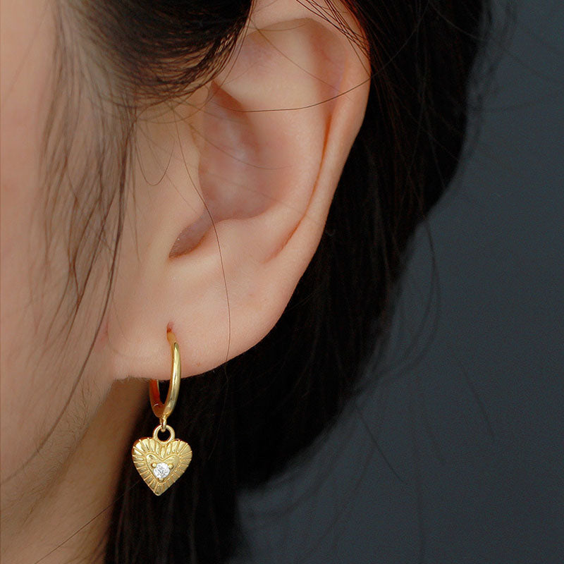 S925 Silver Heart-shaped Earrings